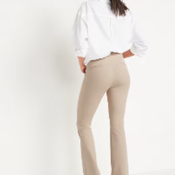 Old Navy Pixie Flare Pants Size 4 Tall - Picture 2 of 3